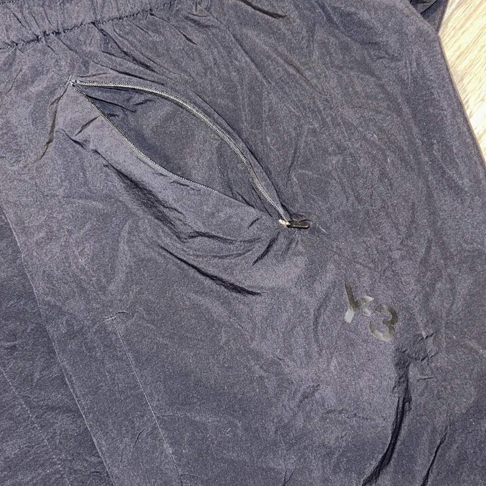 Y-3 Light Shell Running Shorts - Picture 8 of 10